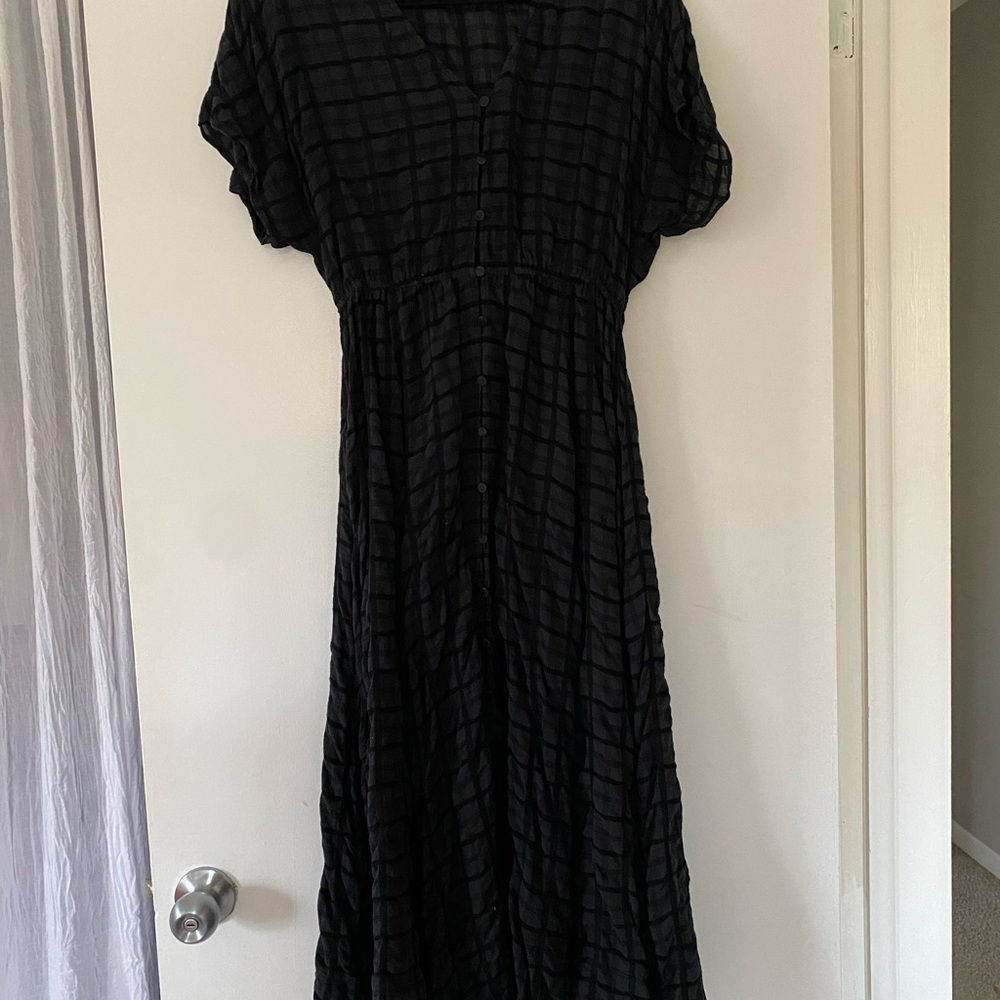 Neuflora black dress